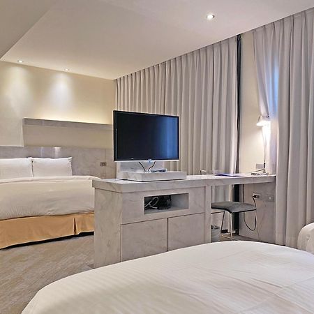 Beacon Hotel Taichung Exterior foto