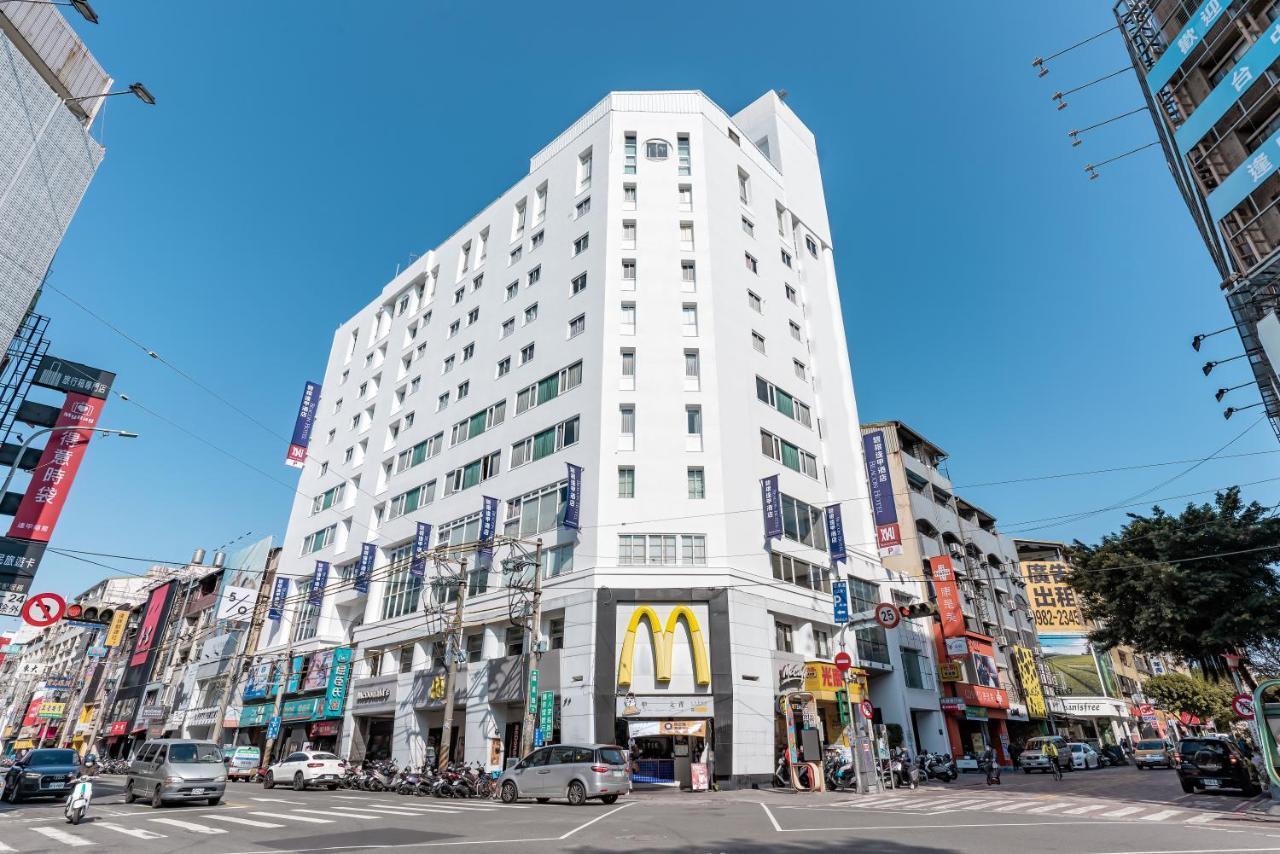 Beacon Hotel Taichung Exterior foto