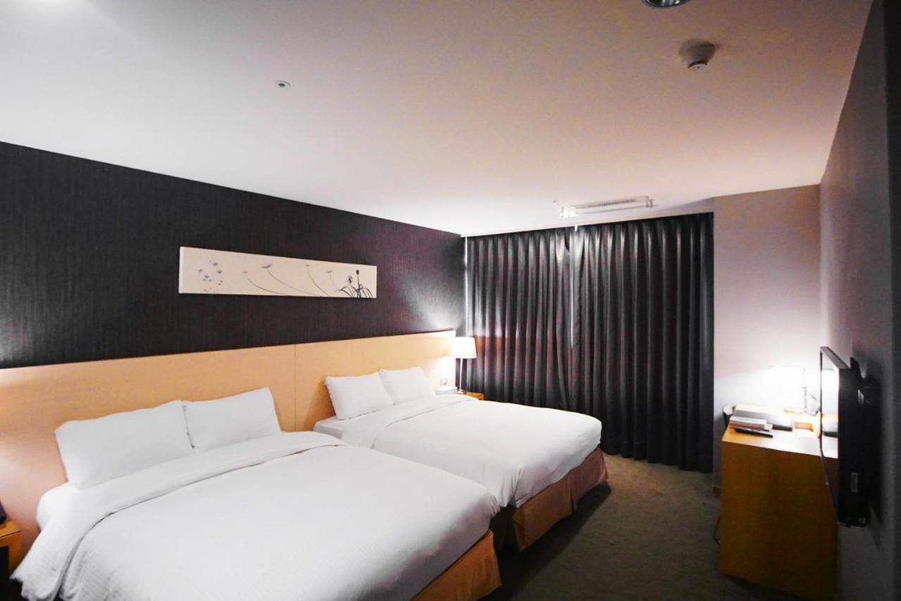 Beacon Hotel Taichung Exterior foto