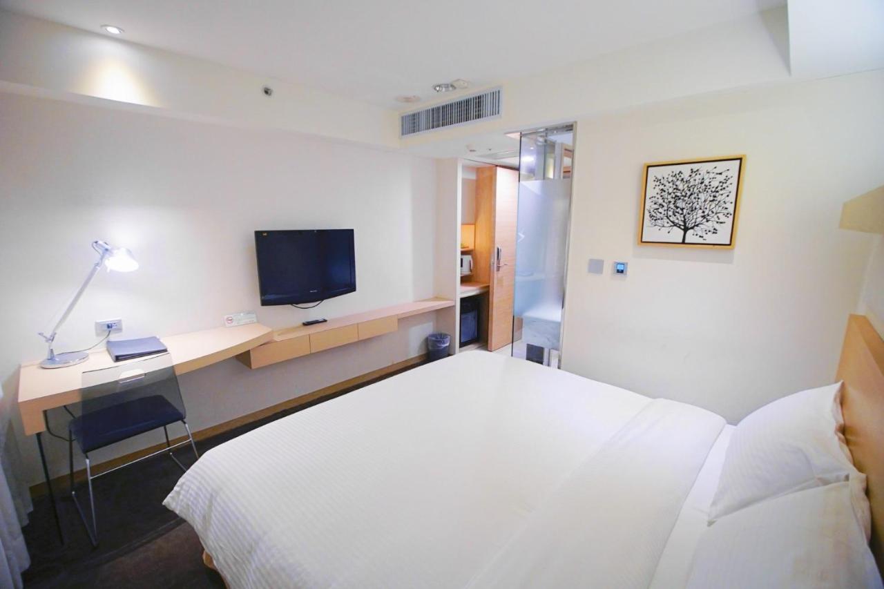 Beacon Hotel Taichung Exterior foto