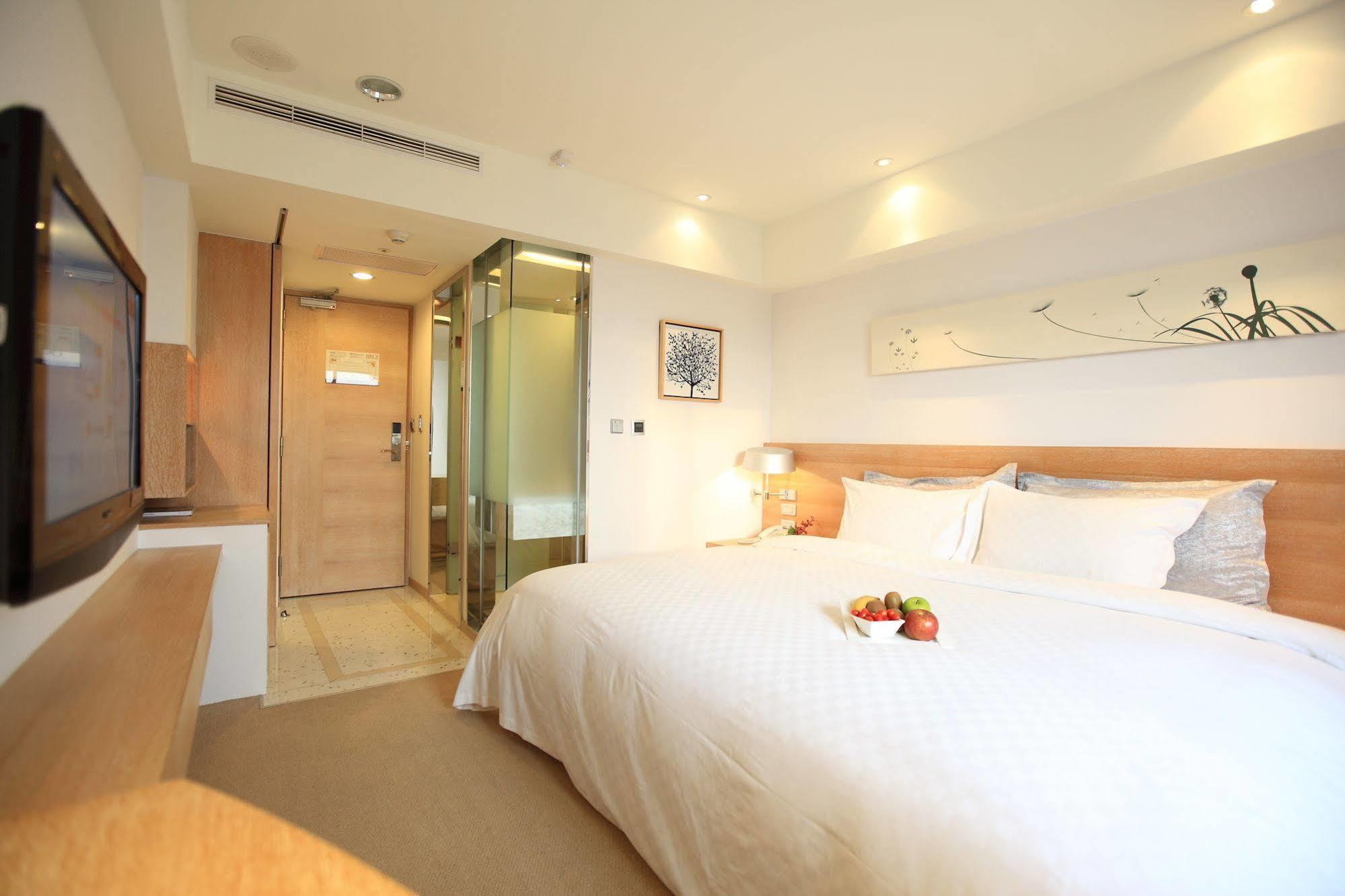 Beacon Hotel Taichung Exterior foto