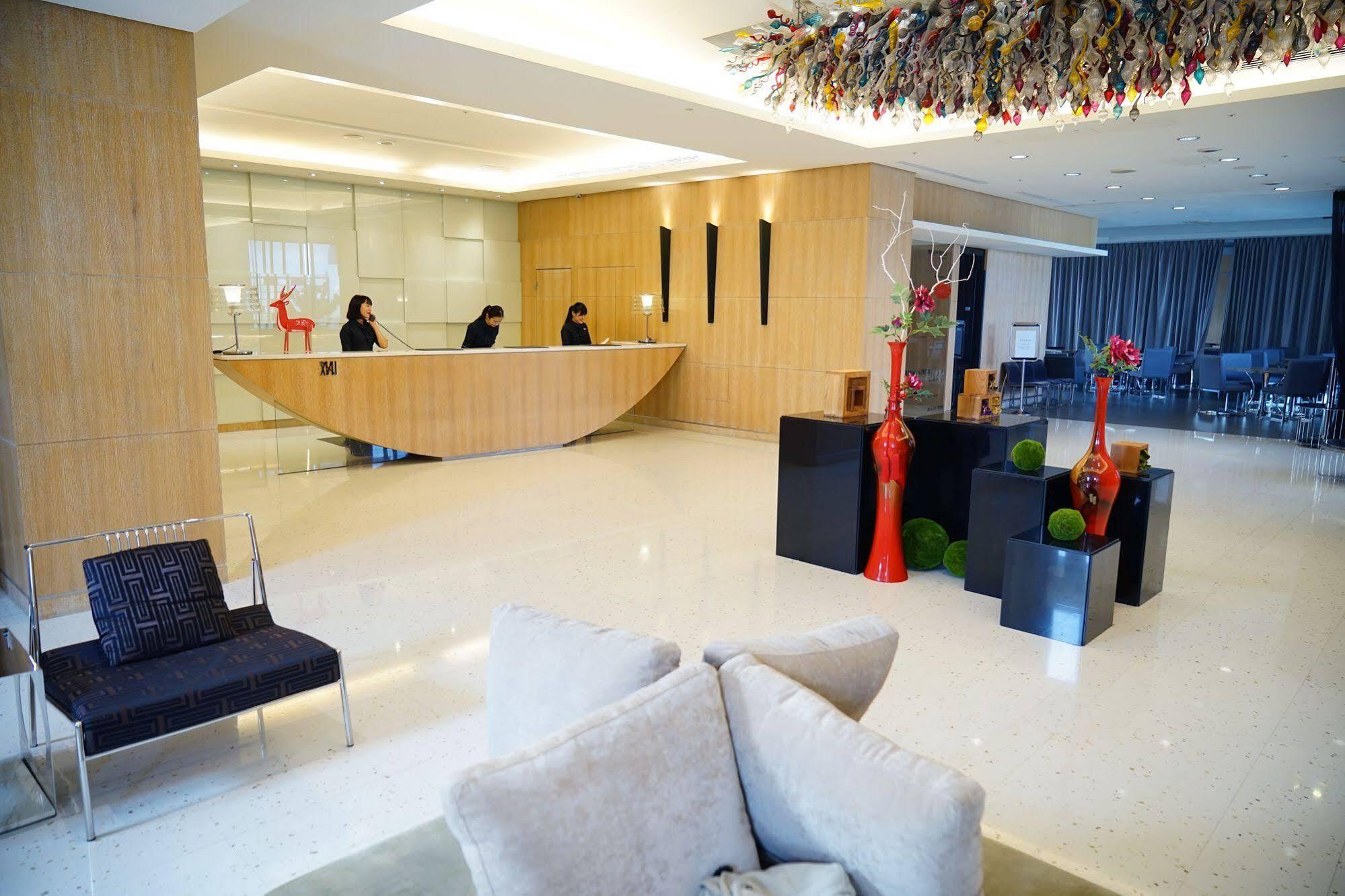Beacon Hotel Taichung Exterior foto